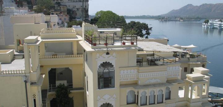 Voyage sur-mesure, Hôtel 3* avec vue sur le Lac Pichola